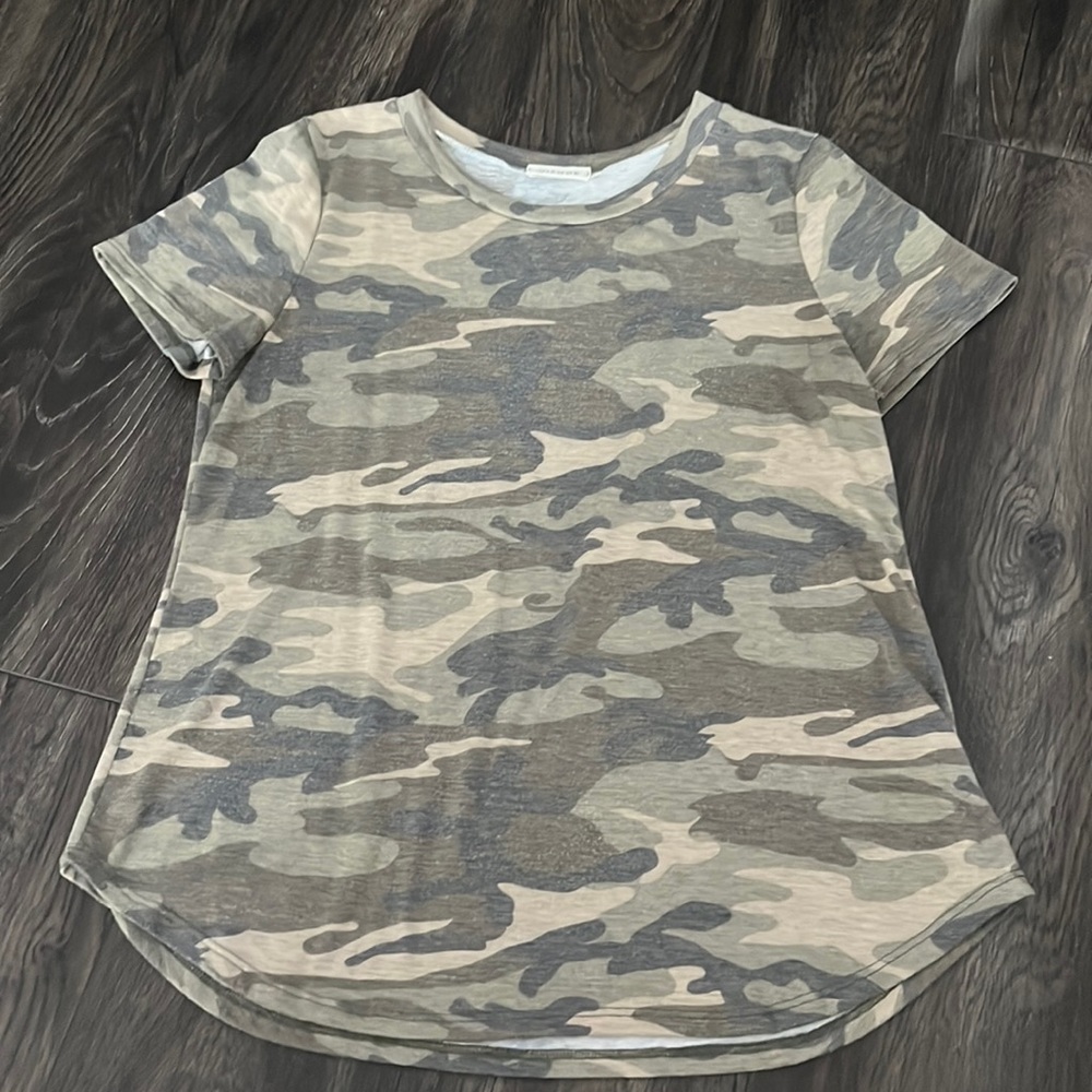 Viamor Camo T-shirt